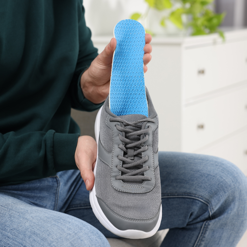 Comment choisir ses semelles orthopédiques ? Souples ou rigides : le guide complet