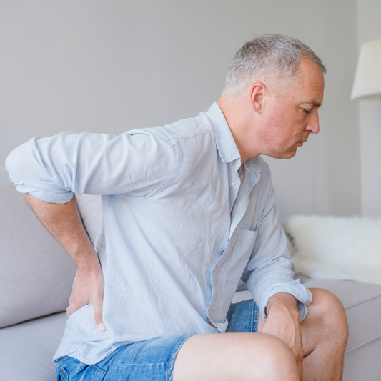 Fibromyalgie et douleurs lombaires: explorer les liens et les différences