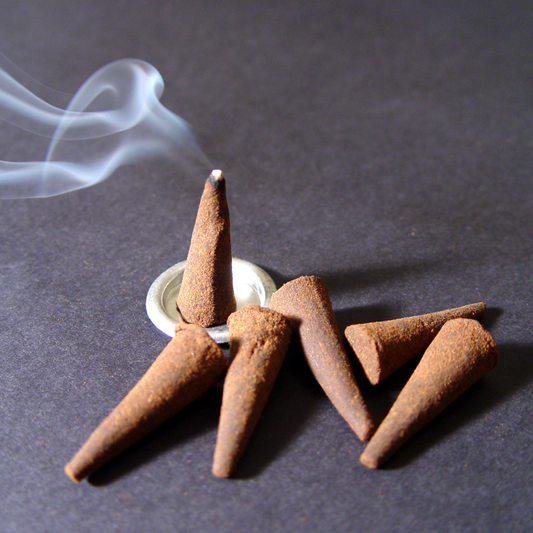 Quel encens pour quel usage ? Un guide complet pour choisir l'encens parfait