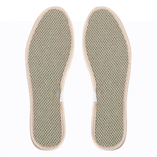 Semelles_en_bambou_respirantes_beiges_vue_dessus_fond_blanc_texture_maille_naturelle_et_bord_tissu