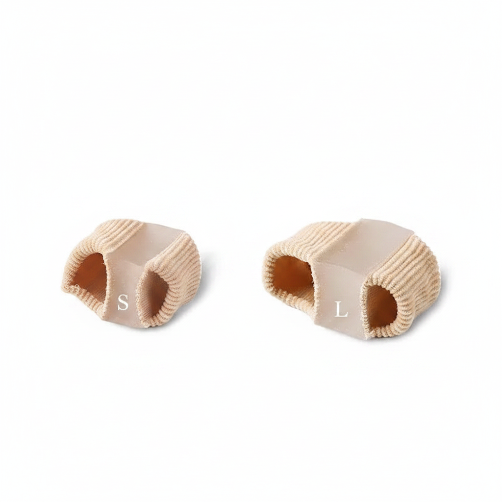 Séparateur d'orteils en silicone beige — packshot studio fond blanc — Ledoscare