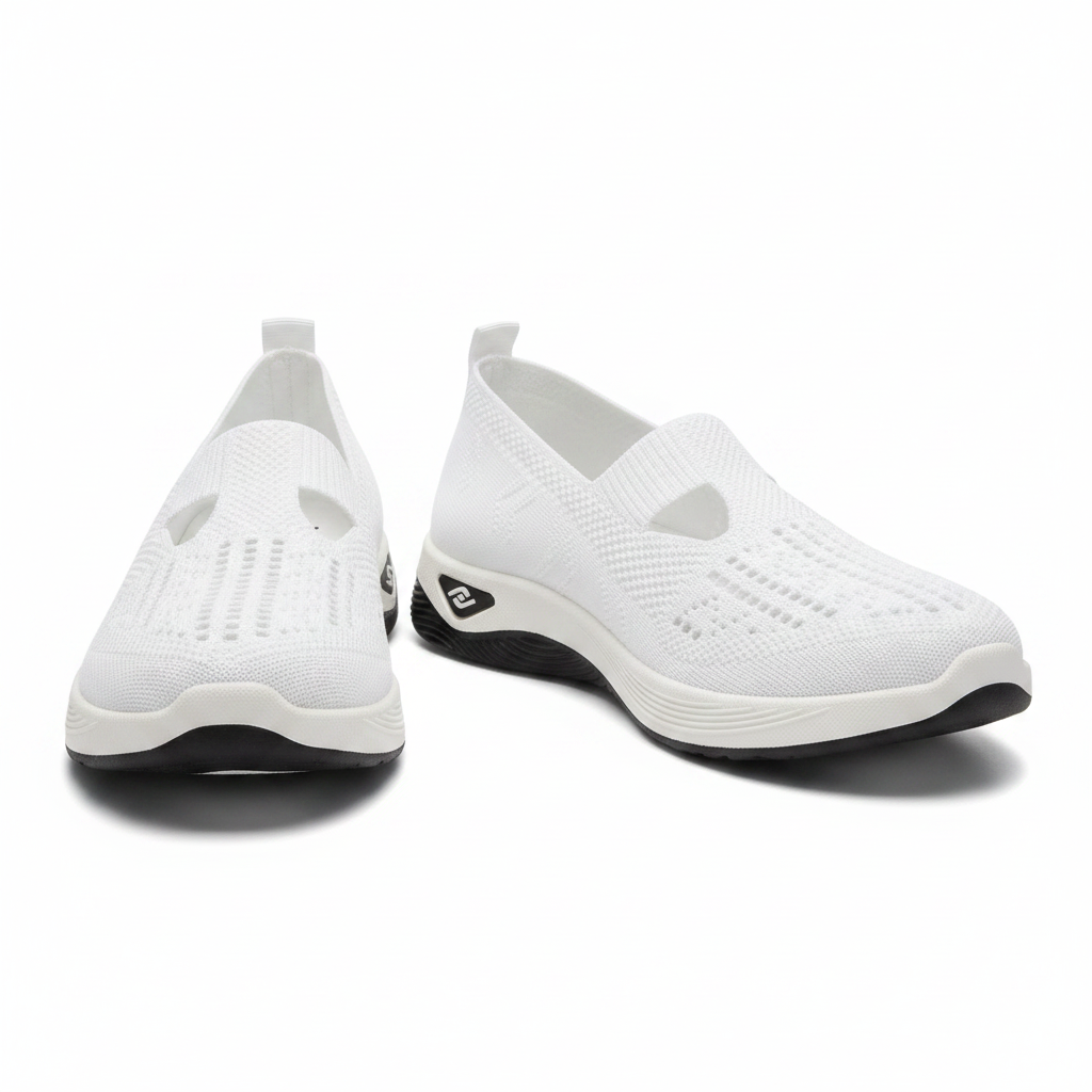 Chaussures orthopédiques slip-on Vulcane II blanches – mesh knit ajouré découpe T-bar, semelle plateforme noire et blanche, fond blanc studio